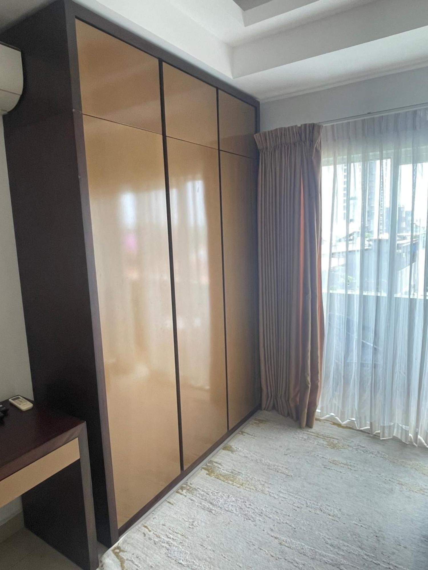Ocean Breeze Sea View Luxury Apartments Negombo Kültér fotó