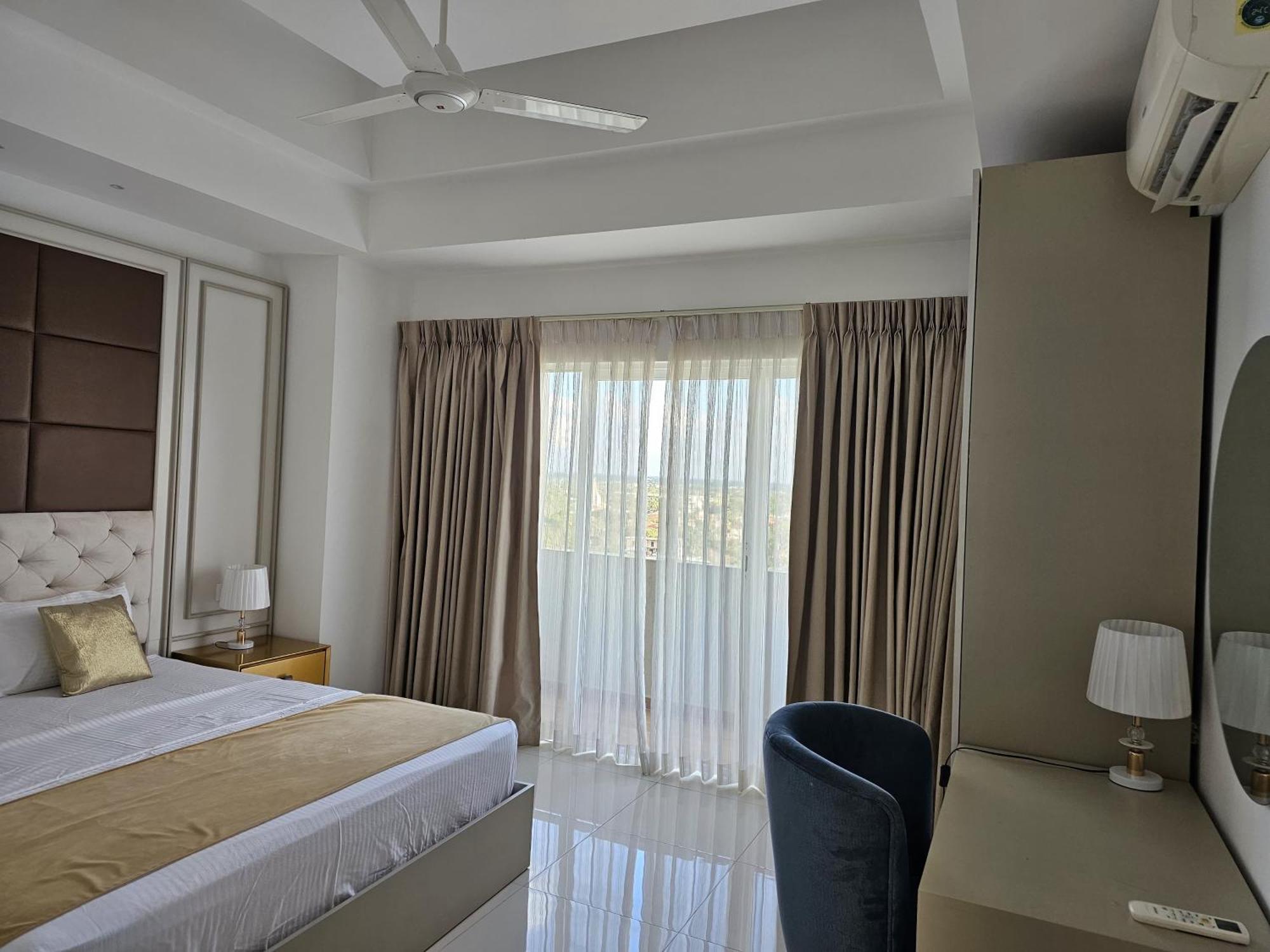 Ocean Breeze Sea View Luxury Apartments Negombo Kültér fotó