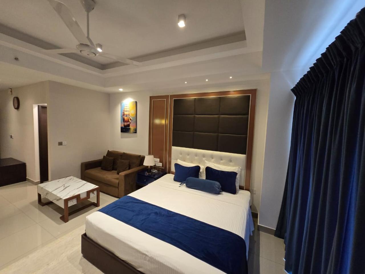 Ocean Breeze Sea View Luxury Apartments Negombo Kültér fotó